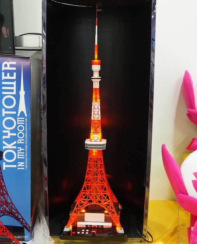 クリスマスおもちゃ見本市】セガトイズ、「東京タワー」を1/500の