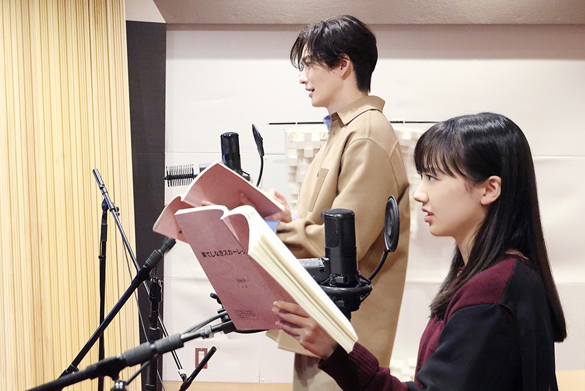東宝、『果てしなきスカーレット』のポスタービジュアルを公開