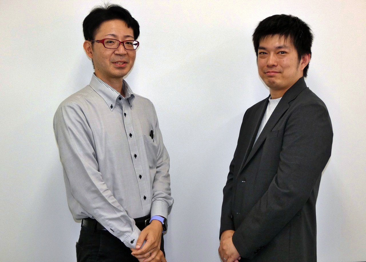 左からゲオデジタルベース開発推進化の崎間麗紀氏、中古ゲームバイヤー・藤崎祐尚氏