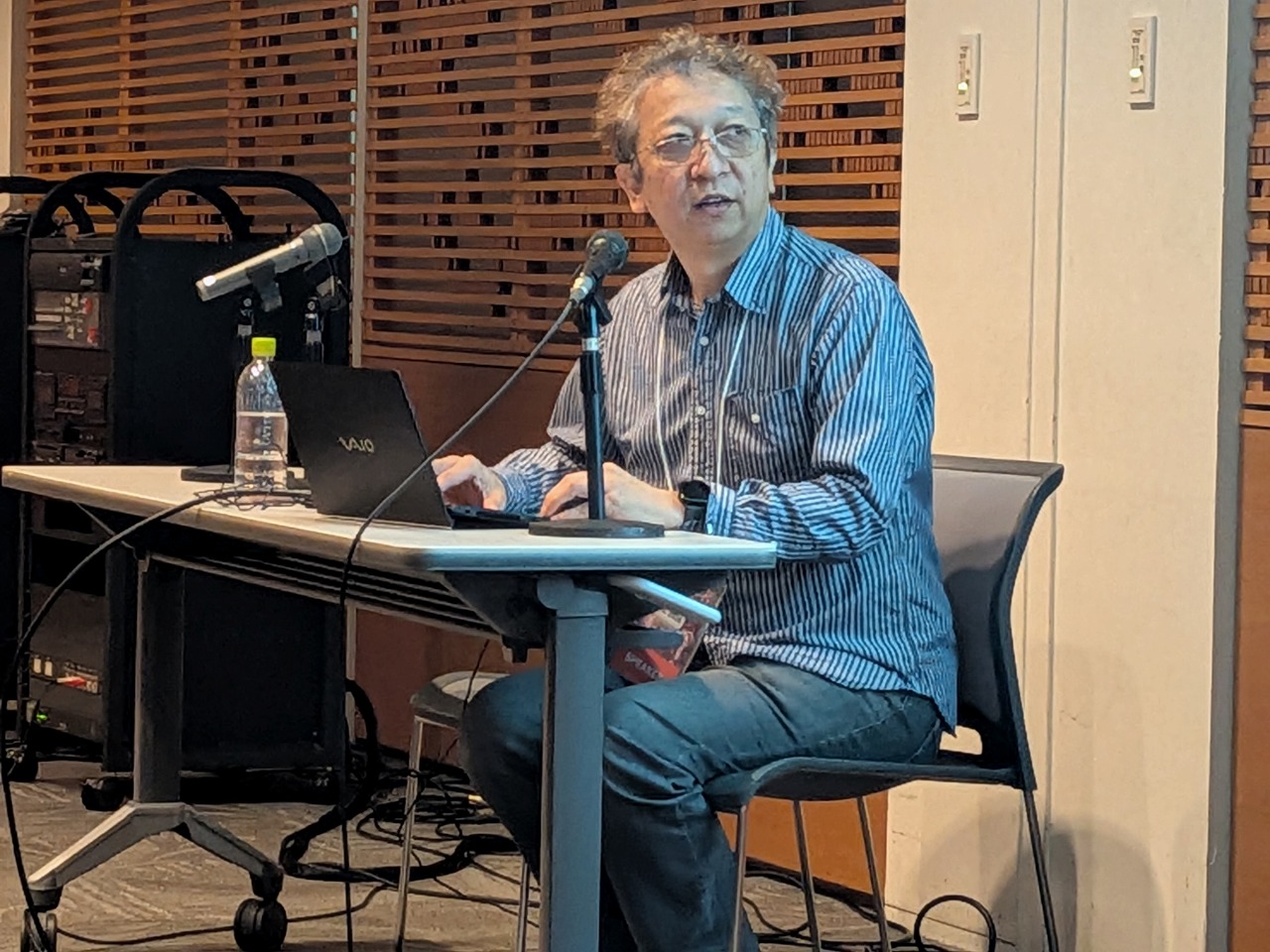 地 宏之氏