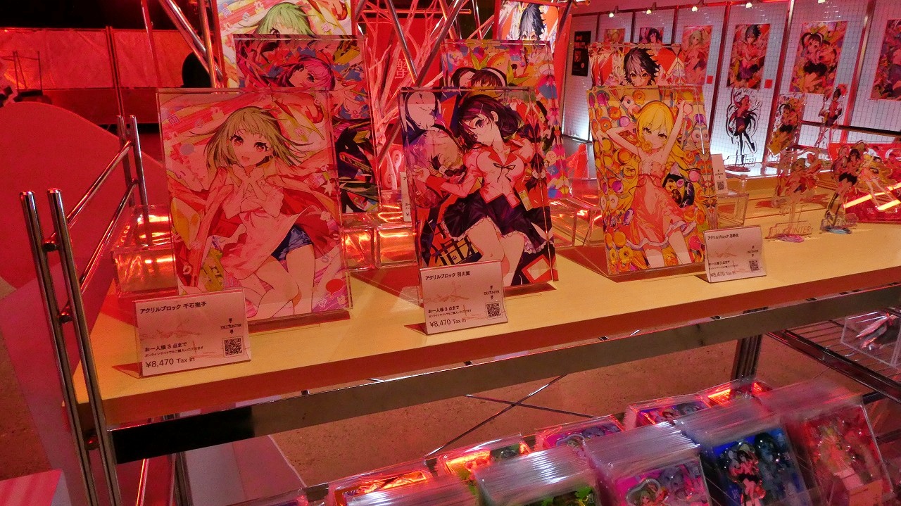 物語〉シリーズ』× Mika Pikazoのコラボイベント『ENCOUNTER 遭遇』が